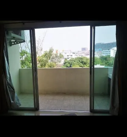 We Residence Studio Pattaya Exterior photo